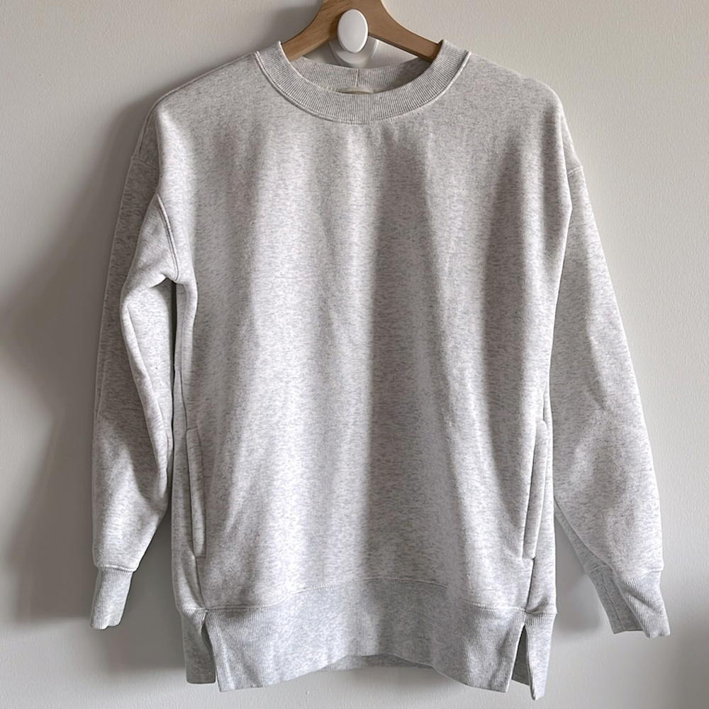 ✨2/$10✨ Zella Crewneck Pullover Sweatershirt with Pockets